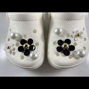 High Quality Black and White Daisy Flower Pearl Set Shoe Charms For Croc - 8Pcs